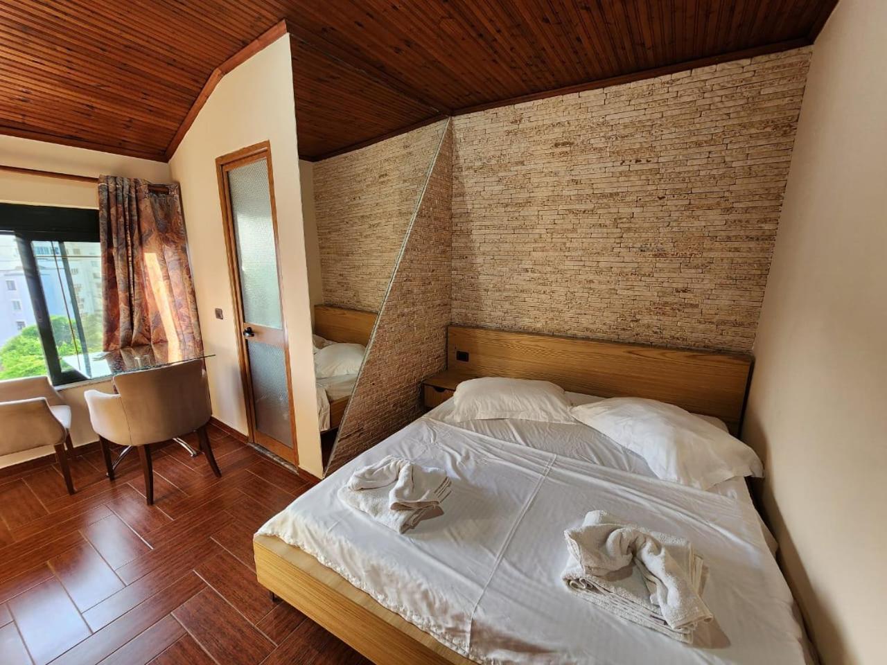 טיראנה Hotel La Villa מראה חיצוני תמונה