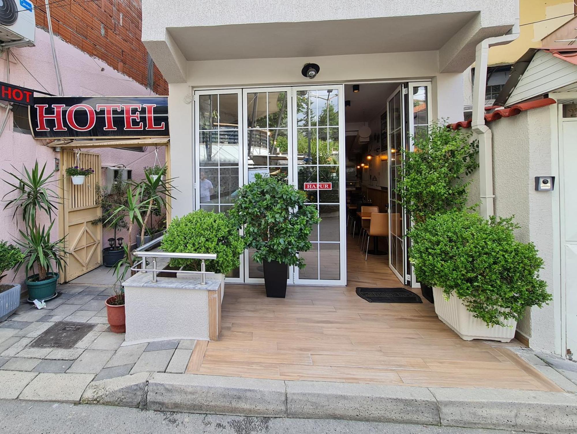טיראנה Hotel La Villa מראה חיצוני תמונה