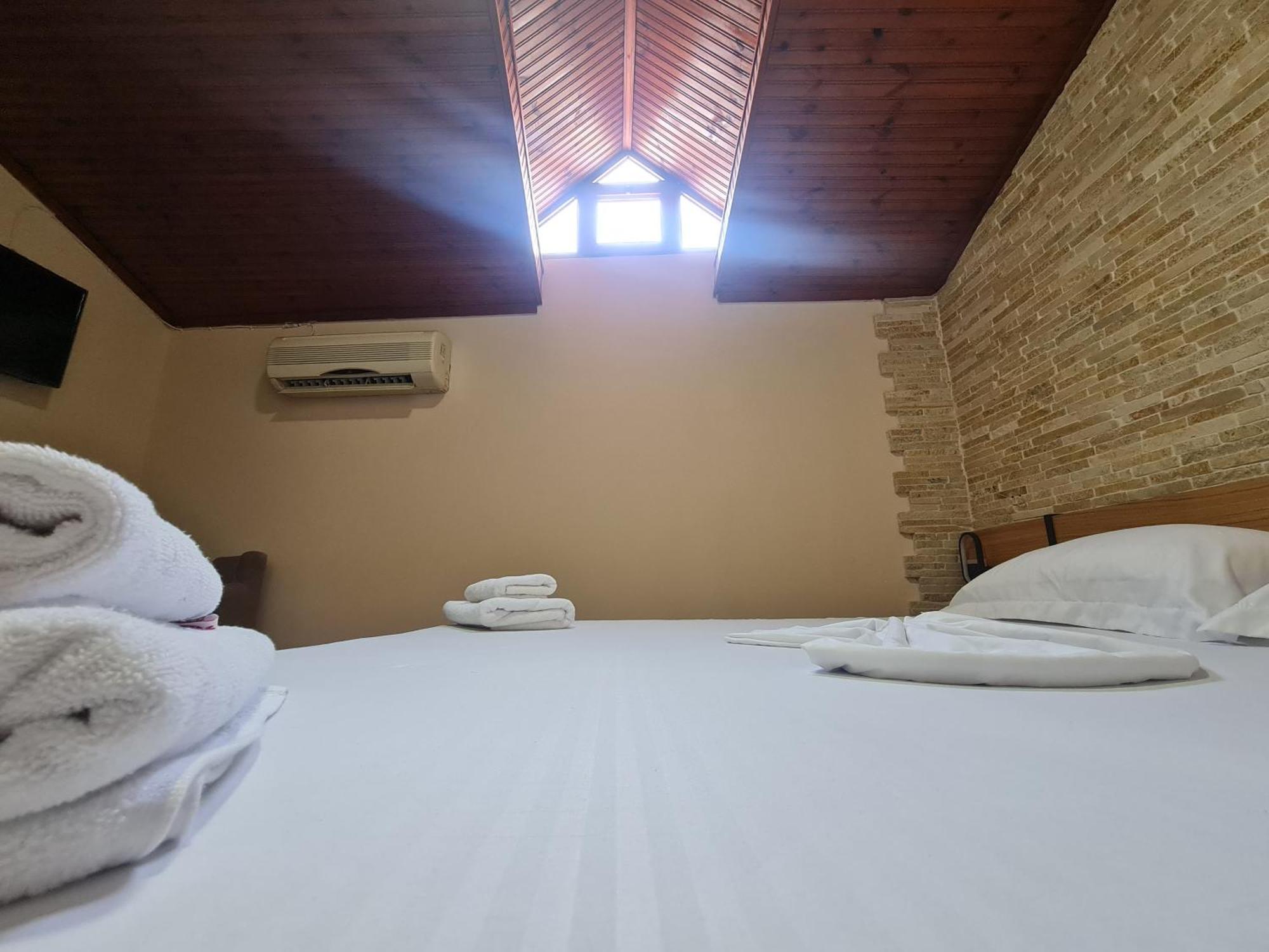 טיראנה Hotel La Villa מראה חיצוני תמונה