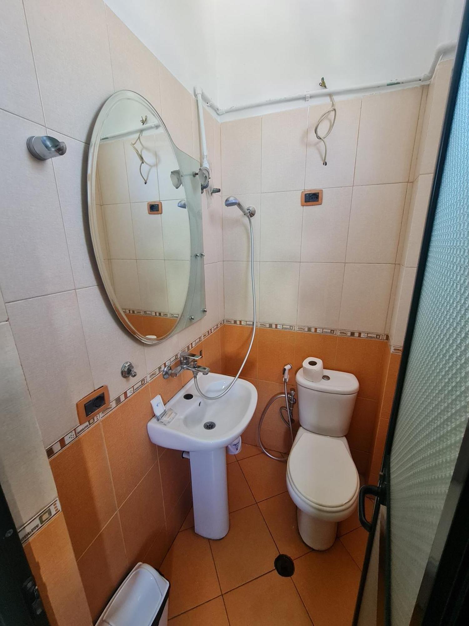 טיראנה Hotel La Villa מראה חיצוני תמונה