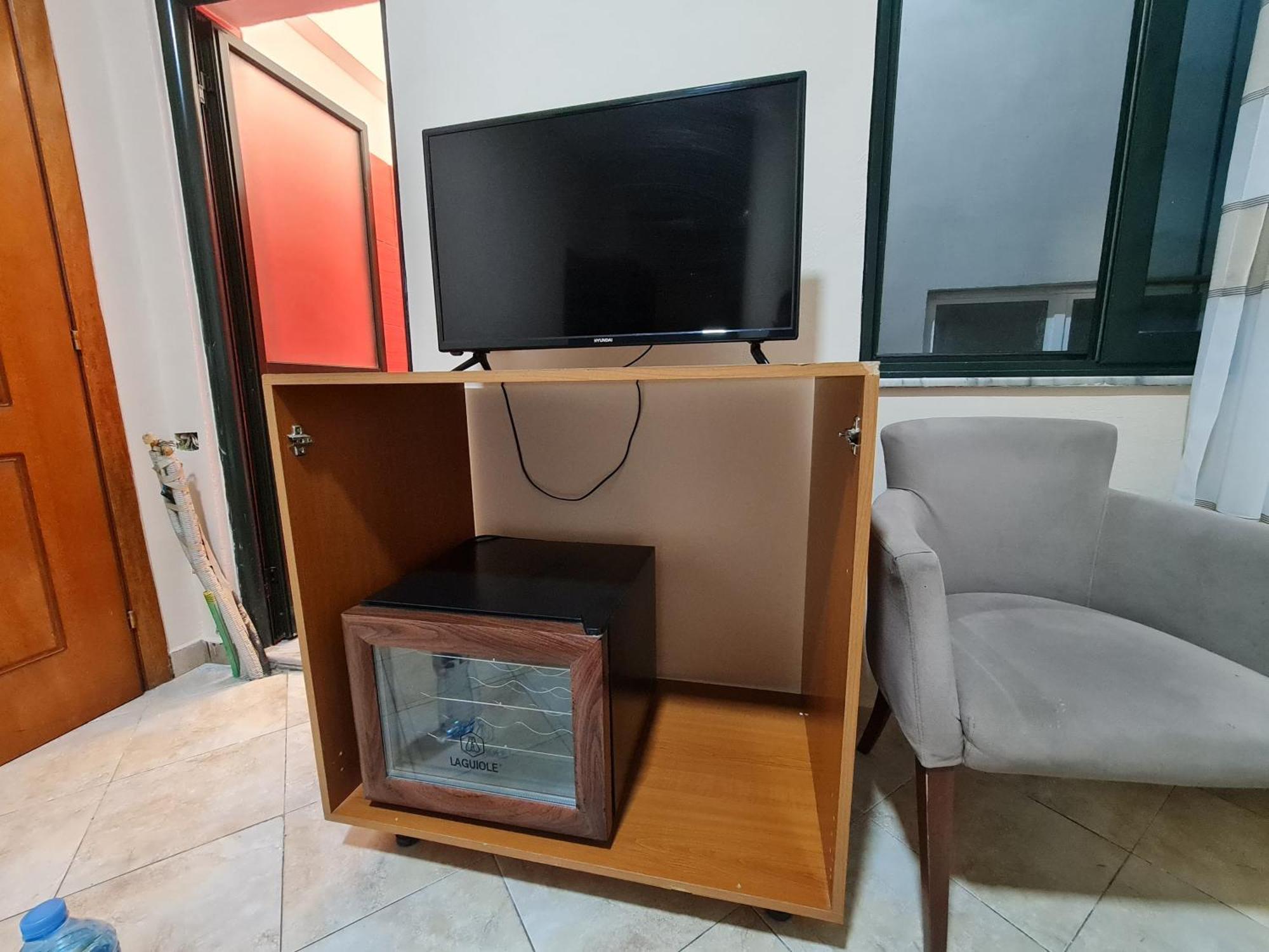טיראנה Hotel La Villa מראה חיצוני תמונה