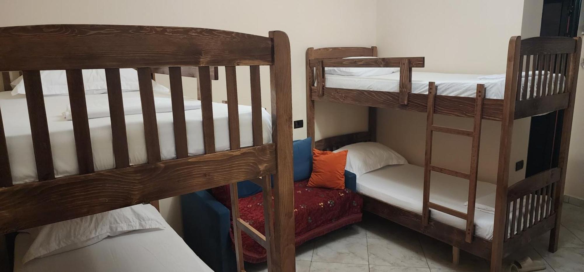 טיראנה Hotel La Villa מראה חיצוני תמונה